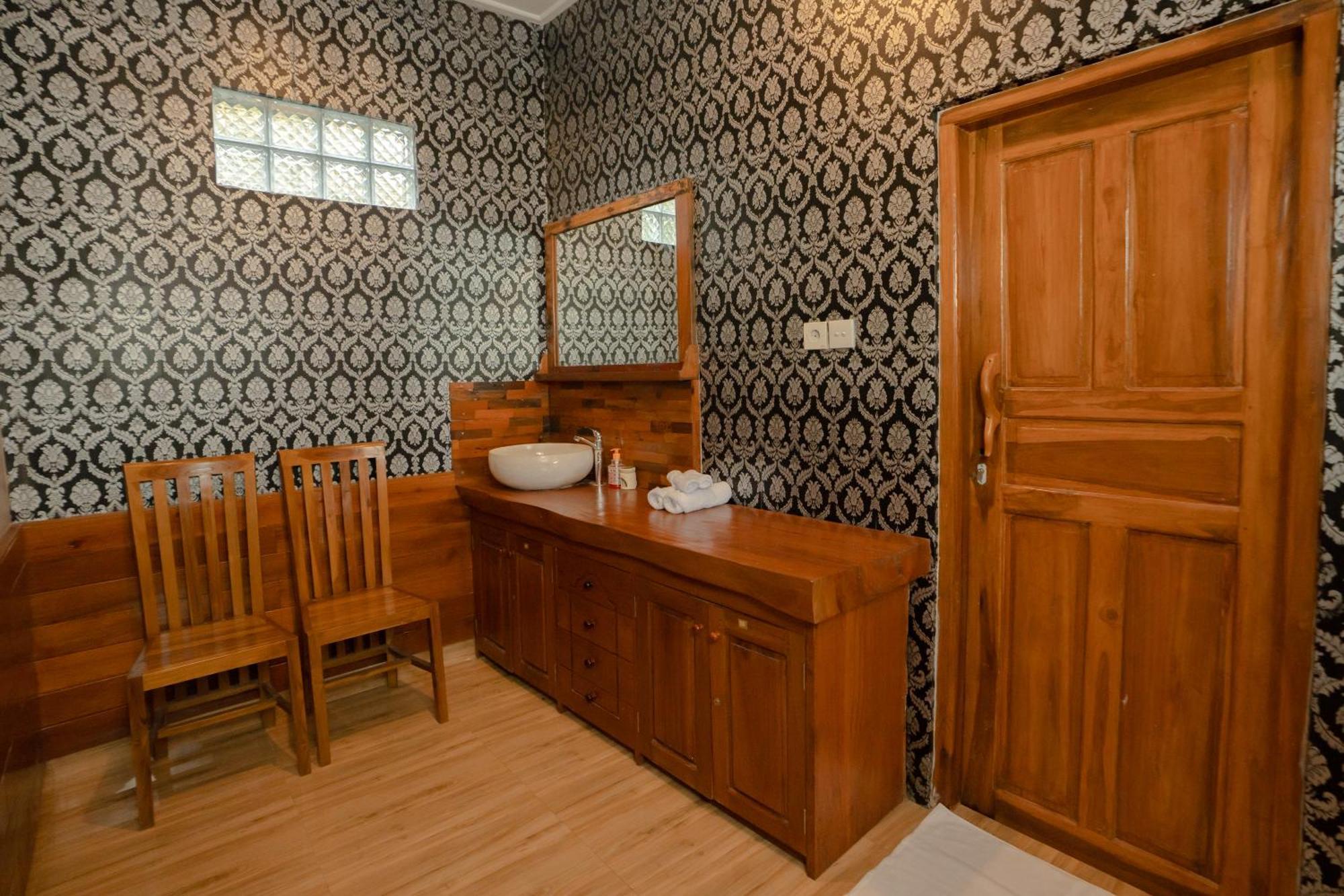 Bima Sakti Homestay Echo Beach Canggu Экстерьер фото
